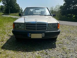 Silber Gebraucht 1991 Mercedes 190 Kleinwagen | 2.500 €