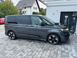 Grau Gebraucht 2023 VW Multivan Edition Van | 53.900 € (Fairer Preis)
