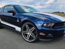 Blau Gebraucht 2010 Ford Mustang Coupé | 11.950 €