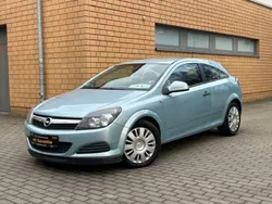 Eisbergblau mineraleffekt Gebraucht 2010 Opel Astra GTC Selection Limousine | 3.990 € (Fairer Preis)