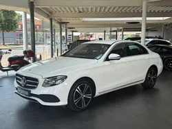 Weiß Gebraucht 2019 Mercedes E220 Limousine | 23.950 € (Guter Preis)
