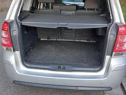 Silber Gebraucht 2013 Opel Zafira Family Van / Kleinbus | 4.000 € (Fairer Preis)