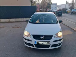 Weiß Gebraucht 2006 VW Polo Kleinwagen | 1.500 € (Guter Preis)