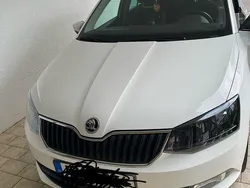 Weiß Gebraucht 2015 Skoda Fabia Ambition Kombi | 6.900 € (Fairer Preis)