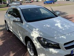 Weiß Gebraucht 2016 Mercedes CLA180 Shooting Brake Kombi | 15.500 € (Fairer Preis)