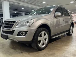 Silber Gebraucht 2009 Mercedes ML320 SUV | 12.999 € (Etwas zu teuer)