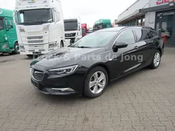 Schwarz Gebraucht 2017 Opel Insignia Business Kombi | 8.800 €