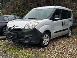 Silber Gebraucht 2014 Opel Combo Selection Van / Kleinbus | 2.987 € (Superpreis)