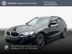 Schwarz Gebraucht 2022 BMW 320e Sport Line Kombi | 31.870 € (Etwas zu teuer)