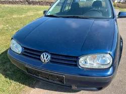 Blau Gebraucht 2002 VW Golf IV Limousine | 2.150 € (Teuer)