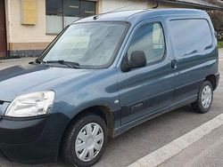 Grau Gebraucht 2007 Citroën Berlingo Van / Kleinbus | 1.390 € (Guter Preis)