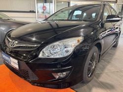 Schwarz Gebraucht 2011 Hyundai i30 Edition Kombi | 5.490 € (Etwas zu teuer)