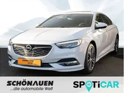 Weiss Gebraucht 2018 Opel Insignia Innovation Limousine | 21.270 € (Etwas zu teuer)