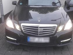 Schwarz Gebraucht 2013 Mercedes E300 AMG line Kombi | 11.111 € (Superpreis)
