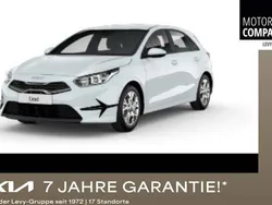 Weiß Neu 2025 Kia Ceed Vision Limousine | 20.970 € (Guter Preis)