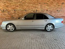 Silber Gebraucht 2000 Mercedes E55 AMG AMG Limousine | 37.800 €