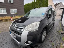 Schwarz Gebraucht 2011 Citroën Berlingo XTR Van / Kleinbus | 5.300 € (Fairer Preis)