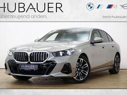 Oxidgrau Gebraucht 2024 BMW 520 Comfort Edition Limousine | 50.890 € (Fairer Preis)
