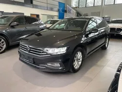 Grau Gebraucht 2023 VW Passat Business Limousine | 22.490 € (Superpreis)