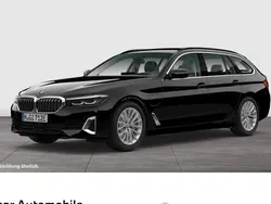 Schwarz Gebraucht 2021 BMW 530e Luxury Line Kombi | 27.990 € (Guter Preis)