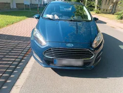 Blau Gebraucht 2014 Ford Fiesta Kleinwagen | 3.000 € (Guter Preis)