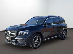 Mercedes GLB220