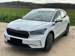 Weiß Gebraucht 2023 Skoda Enyaq iV SUV | 29.999 € (Guter Preis)