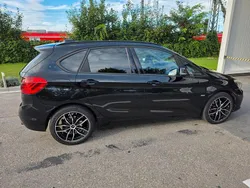 Schwarz Gebraucht 2017 BMW 220 Sport Line Kombi | 14.590 € (Guter Preis)