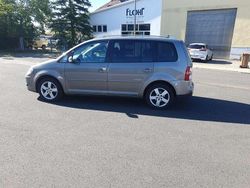 Slate grey metallic Gebraucht 2009 VW Touran United Van / Kleinbus | 8.650 €