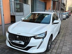 Weiß Gebraucht 2021 Peugeot 208 Active Kleinwagen | 13.500 € (Guter Preis)