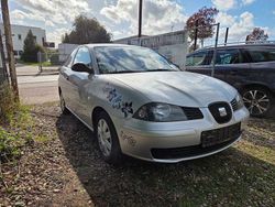 Silber Gebraucht 2003 Seat Ibiza Fresh Limousine | 990 € (Fairer Preis)