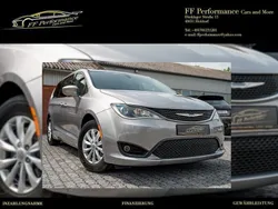 Grau Gebraucht 2018 Chrysler Pacifica Limited SUV | 24.199 €