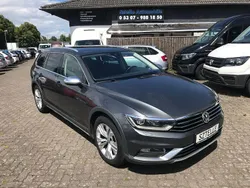 Grau Gebraucht 2016 VW Passat Alltrack Kombi | 12.999 €