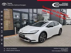 Weiß Gebraucht 2023 Toyota Prius Plug-in Hybrid Executive Kleinwagen | 38.470 € (Guter Preis)
