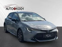 Manhattangrau metallic, dach schwarz Gebraucht 2022 Toyota Corolla Team | 22.685 € (Fairer Preis)