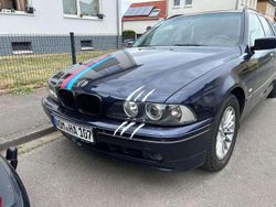 Blau Gebraucht 2003 BMW 530 Lifestyle Kombi | 2.770 € (Fairer Preis)