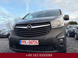 Schwarz Gebraucht 2015 Opel Vivaro Van / Kleinbus | 8.950 € (Superpreis)
