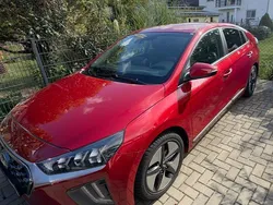 Rot Gebraucht 2022 Hyundai Ioniq Limousine | 16.850 € (Fairer Preis)