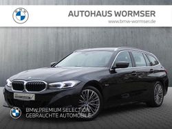Saphirschwarz Gebraucht 2022 BMW 330e Sport Line Kombi | 31.890 € (Guter Preis)