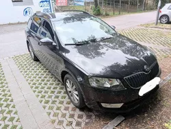 Schwarz Gebraucht 2015 Skoda Octavia Elegance Kombi | 10.200 € (Guter Preis)