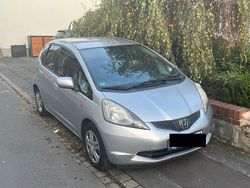 Grau Gebraucht 2010 Honda Jazz Kleinwagen | 2.950 € (Fairer Preis)