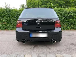 Schwarz Gebraucht 2000 VW Golf IV R Kleinwagen | 5.800 € (Superpreis)