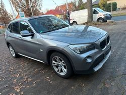 Grau Gebraucht 2011 BMW X1 SUV | 6.499 € (Fairer Preis)