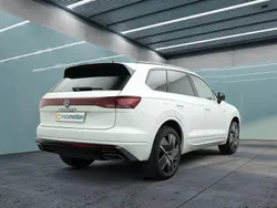 Weiß Gebraucht 2023 VW Touareg SUV | 70.299 € (Etwas zu teuer)