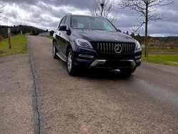 Schwarz Gebraucht 2013 Mercedes ML350 SUV | 22.699 € (Fairer Preis)
