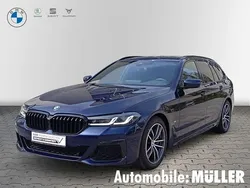 Tansanitblau ii metallic Gebraucht 2021 BMW 530 M Sport Kombi | 38.970 € (Teuer)