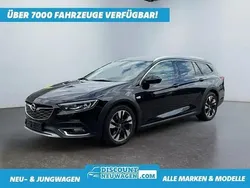 Onyx schwarz Gebraucht 2018 Opel Insignia Country Tourer Kombi | 24.574 € (Teuer)