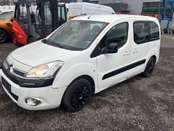 Weiß Gebraucht 2013 Citroën Berlingo SELECTION Van / Kleinbus | 3.800 € (Superpreis)