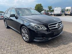 Schwarz Gebraucht 2015 Mercedes E200 Kombi | 16.599 € (Etwas zu teuer)