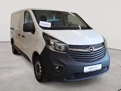 Casablancaweiß Gebraucht 2018 Opel Vivaro S Van | 11.890 € (Superpreis)